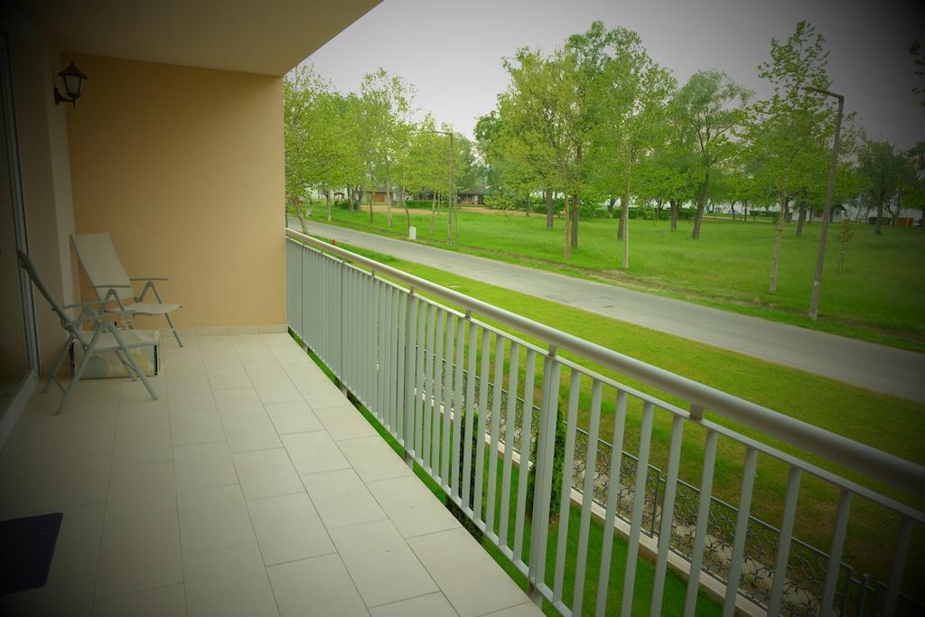 Piano Balaton Apartment Zamárdi Szoba fotó